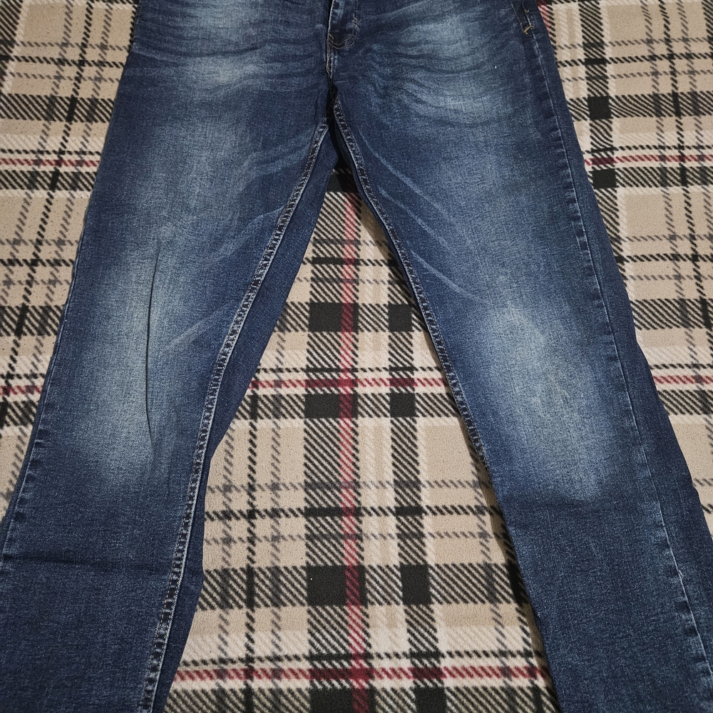 Levi's Men's Blue Straight Jeans